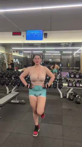 #annalmario 