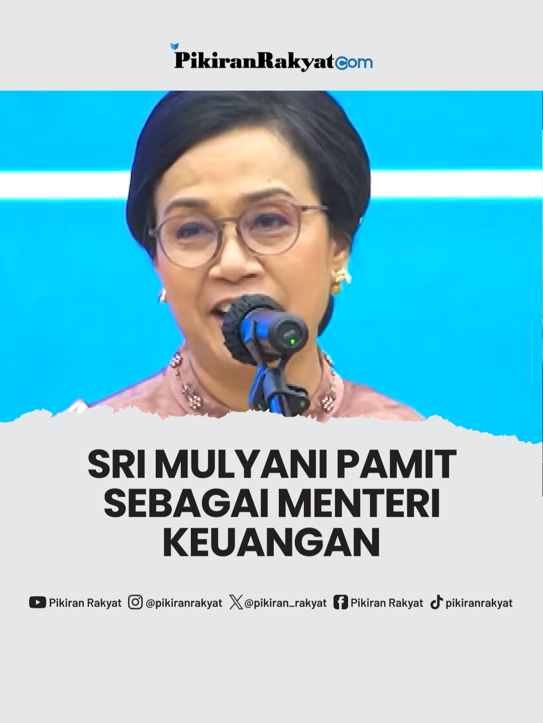Momen Sri Mulyani pamit sebagai Menteri Keuangan setelah menjabat sejak 2016. Sri Mulyani pamit sekaligus melakukan serah terima jabatan pada Menteri Keuangan baru Purbaya Yudhi Sadewa di Gedung Kementerian Keuangan, Selasa 9 September 2025.  ***