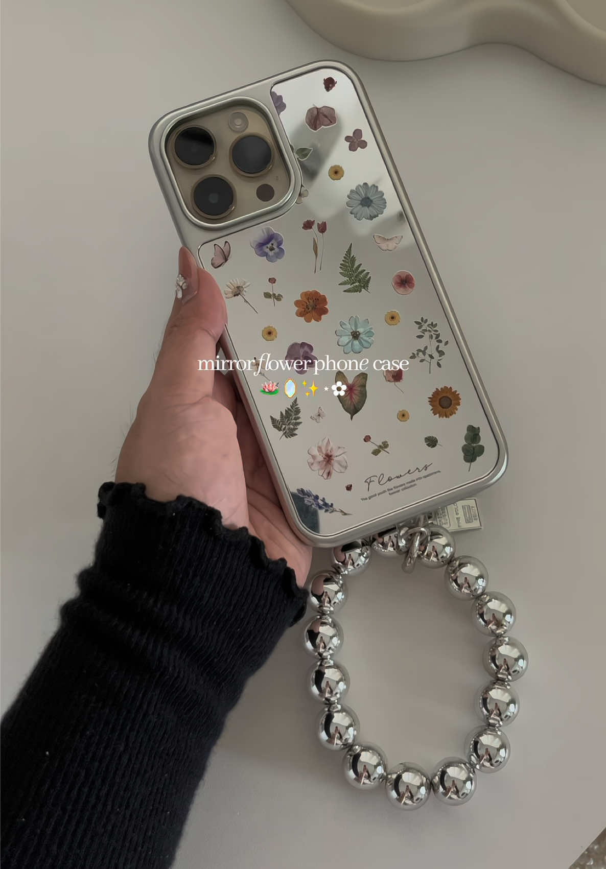 found the prettiest mirror phone case 🪷🪞✨ #mirrorphonecase #phonecase #flowerphonecase 