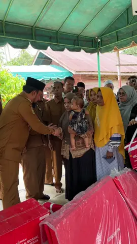 Terimakasih atas kunjungannya bapak bupati aceh timur @Iskandar Al-Farlaky dan ibu @Lisma terimasih atas segala harapan yg insya allah akan bapak wujudkan untuk ismi dan anak yatim ismi 🥹😇😍🥰#kasuspembuhan #acehtimur #anakyatim #bustamam 