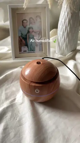 Turn your space into a cozy paradise with this aesthetic wood grain humidifier – perfect for stress-free vibes! 🍃 #humidifierdifuser #aestheticvibes #homeessentials #minimalist #cozyroom  
