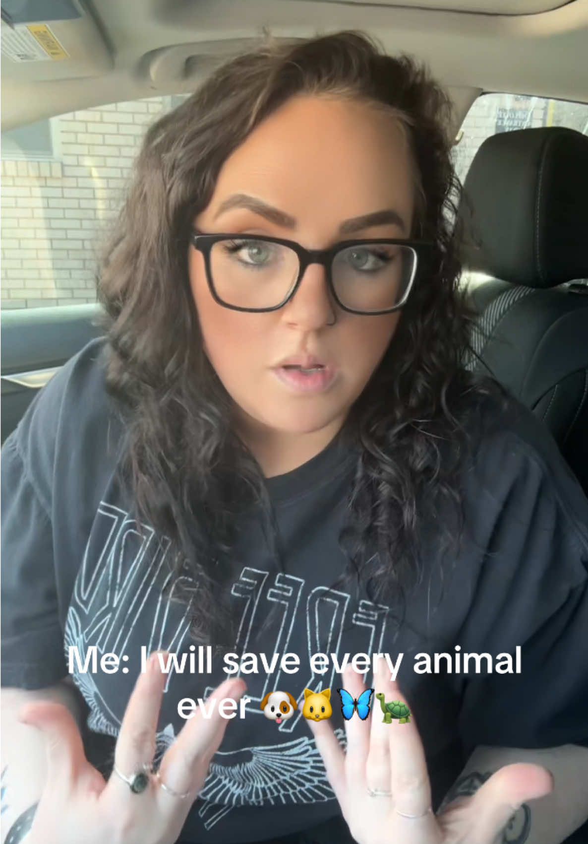 Honestly just out here auditioning for the role of chaotic Disney princess. 🐾✨ #animalrescue #animal #dog #turtle #save 