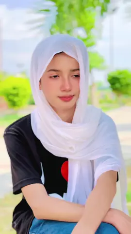Hello TikTok plz 10M views 😜🙈#satandwithkashmir #foryou #forypupage #growmyaccount #unfrezzmyaccount @asadameen72 
