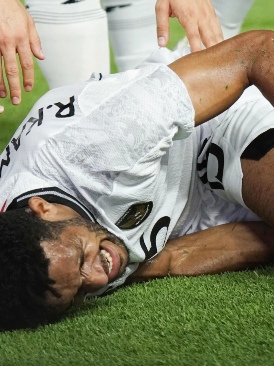 Ini adalah alasan mengapa Patrick Kluivert sangat menyukai gaya bermain Ricky Kambuaya. Ia punya akselerasi, bisa melewati lawan, dan mampu memberikan umpan akurat. Jika diimbangi dengan striker haus goal maka Kambuaya bisa menjadi duet yang berbahaya di Timnas Indonesia #timnas #sepakbola #timnasindonesia #football 