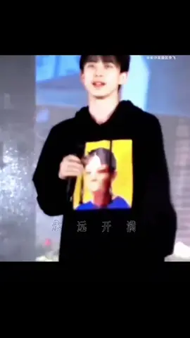 จากนักแสดงตัวเล็กๆค่อยๆมีชื่อเสียงในวงการ     #อ๋าวรุ่ยเผิง #อ๋าวรุ่ยเผิงaoruipeng敖瑞鹏 #ดาราจีน🇨🇳 