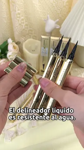 Precise eyeliner requires patience--most people stop too soon#Eyeliner #eyelinertutorial #makeup101 #easymakeup #smudgeproofeyeliner 