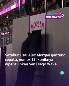 Striker legendaris Timnas Wanita Amerika Serikat itu sudah setahun tak merumput, tapi ketidakhadirannya masih dirasakan sampai sekarang. Sebab Alex Morgan memang bukan cuma striker, tapi juga leader. Ia tak hanya mencetak gol, tapi memberi kepercayaan diri bagi pemain-pemain yang lebih muda mengekor di belakangnya.  Maka tak berlebihan saat San Diego Wave mempensiunkan nomor yang ikonik di punggung Morgan. Karena si nomor 13 di San Diego cuma satu, dan ia adalah Alex Morgan.  #bolanita #bola #bolasports #galfot #alexmorgan