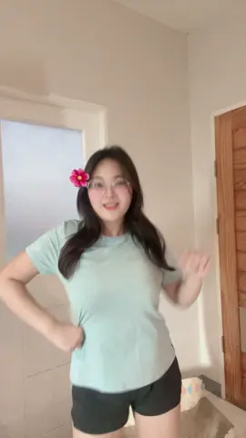 ก็ดกดิ ก็มาดกกับนิวดิ๊😂 #ก็ดกดิ  #ฟีมเฟียกชกร #Khaosansound #เทรนวันนี้ #เพลงฮิตtiktok