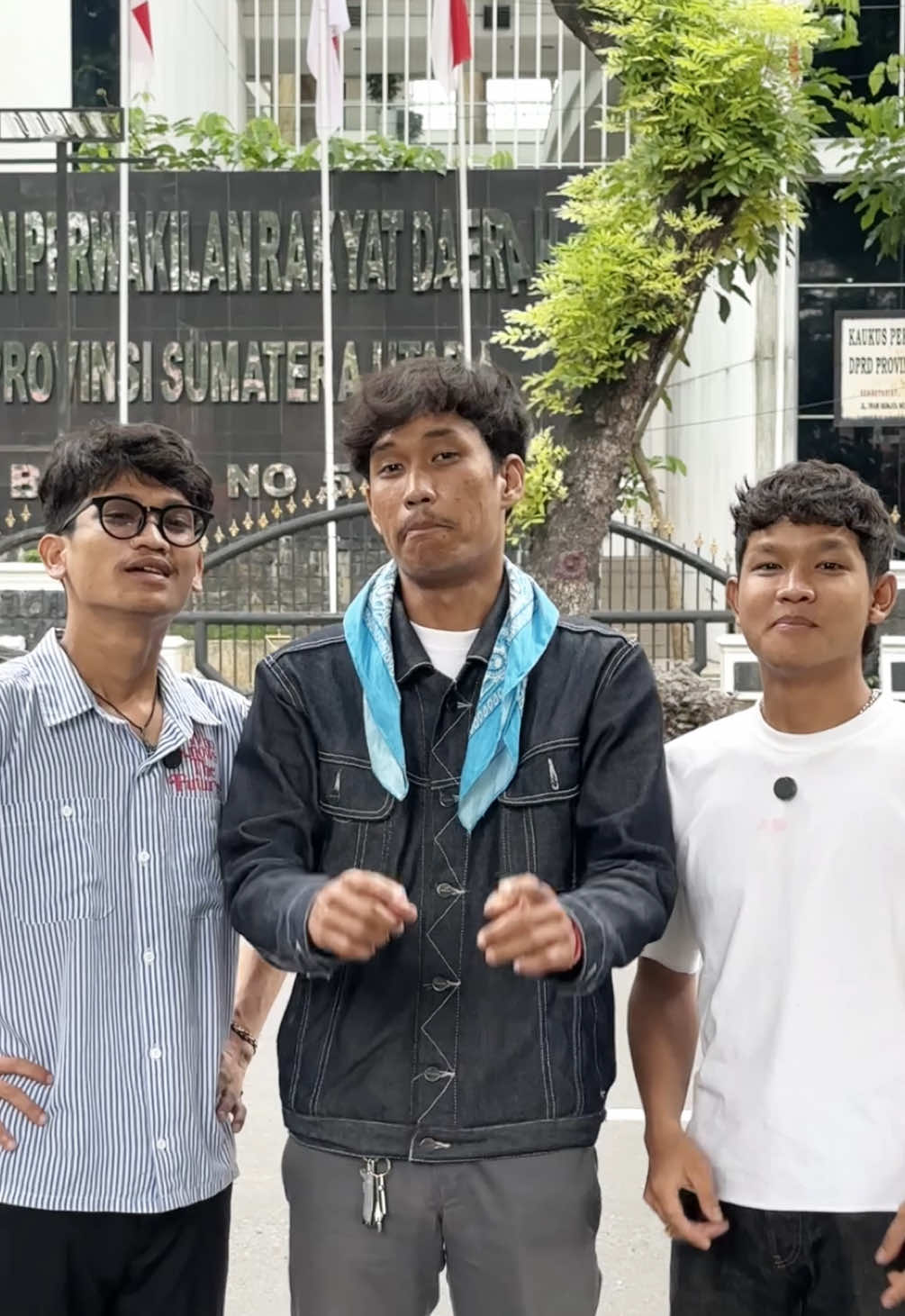menurut kalian sarang tikus itu yang mana sih, yang pertama atau yang ke dua?