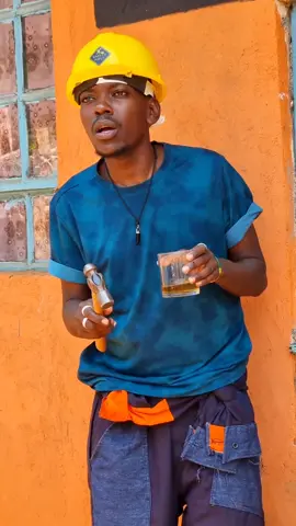 SAHI VILE KUNAENDELEA ITABIDI NICHAGUWE MWENYE ANANITAKA KULIKO MWENYE NATAKA #viral #kenzohempire #comedyvideo #comedia #trendingvideo 