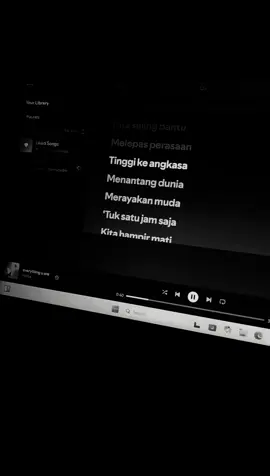 🎧🫀 #foryoupage #liriklagu #everythinguare #lyrics #spotify 