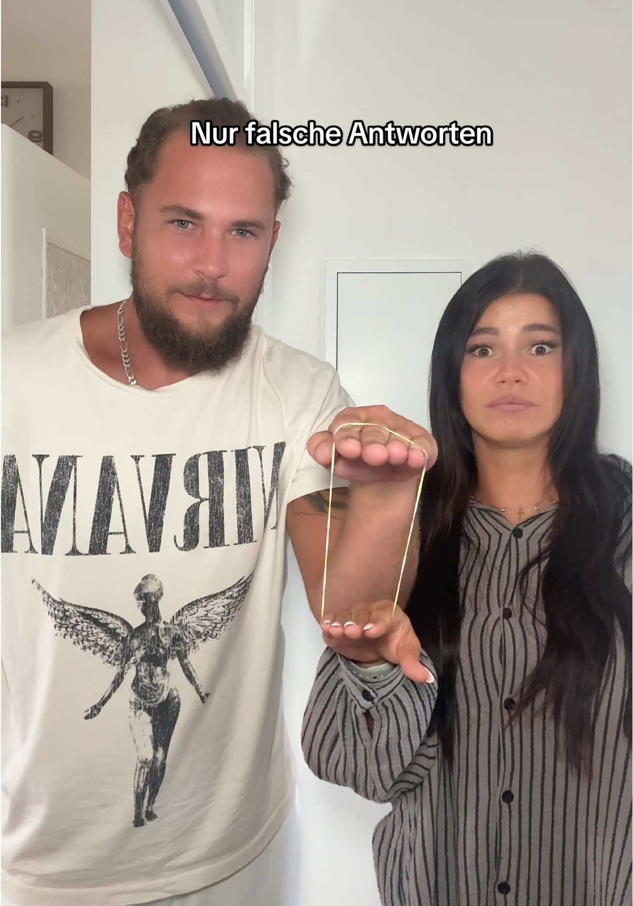 Ihr werdet nie erraten was hinter diesem „beeeep“ steckt HAHAHAHAHA 🤣🤣  #couple #challange #diekokis #foryou #nurfalscheantworten 