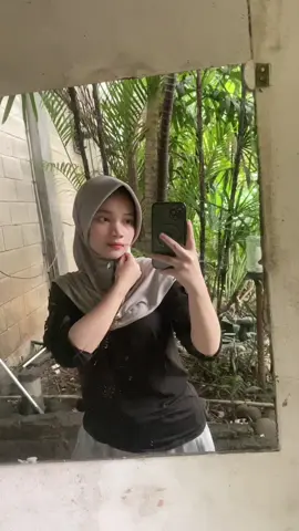 Tanpa kacamata🤓