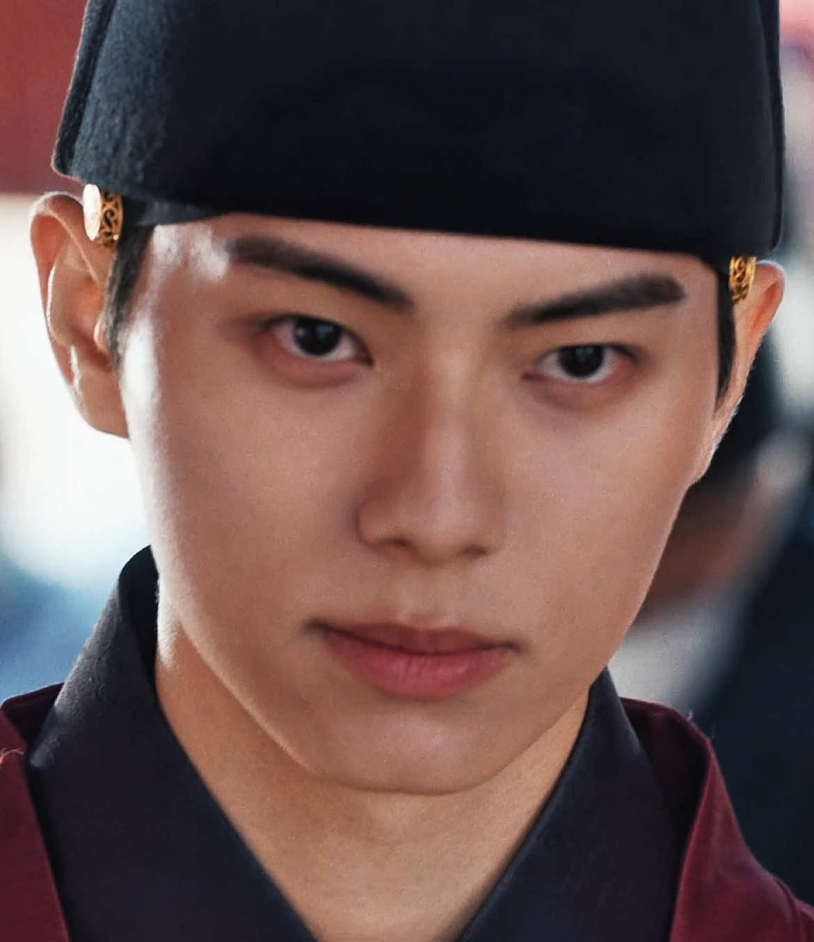 🧎🏻‍♀️‍➡️🧎🏻‍♀️‍➡️🧎🏻‍♀️‍➡️OH MY GAWD  #bonappetityourmajesty #leechaemin #chefoftyranny #fypage #kdrama 