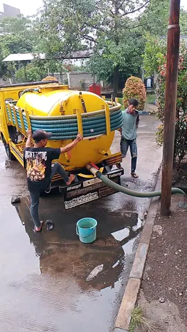 tah ker buang tai.. 