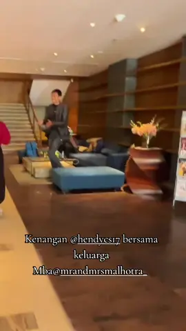 kenangan @hendycs17 bersama keluarga mba@mrandmrsmalhotra_ dan @ishall.ibrahim waktu perjalanan di India..Trimakasih orang baik🙏🙏🥰#hendycs17 #videoviral #indonesiamekahjalankaki 