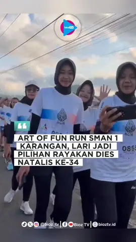 SMA Negeri 1 Karangan merayakan Dies Natalis ke-34 tahun 2025 dengan cara berbeda. Sekolah ini mengusung tema “Art of Fun Run” yang tidak hanya menghadirkan lomba lari, tetapi juga memadukan olahraga, seni, dan kreativitas. Ribuan peserta yang terdiri dari pelajar, alumni, hingga masyarakat umum meramaikan kegiatan pada Minggu (7/9/2025). Kepala @sman1karangan , Agus Joko Santoso, menegaskan bahwa sekolah ingin membangun kebersamaan sekaligus menanamkan gaya hidup sehat melalui kegiatan ini. #artofrun #funrun #sman1karangan #diesnatalis #laribareng 