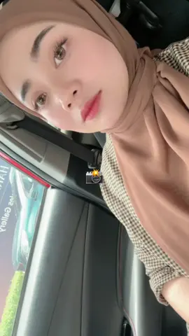 I always add up “ya Rabb, jangan bolak balikkan hati aku lepas beri petunjuk. Show me the straight path even it’s full of struggles, never let the struggles weaken me.