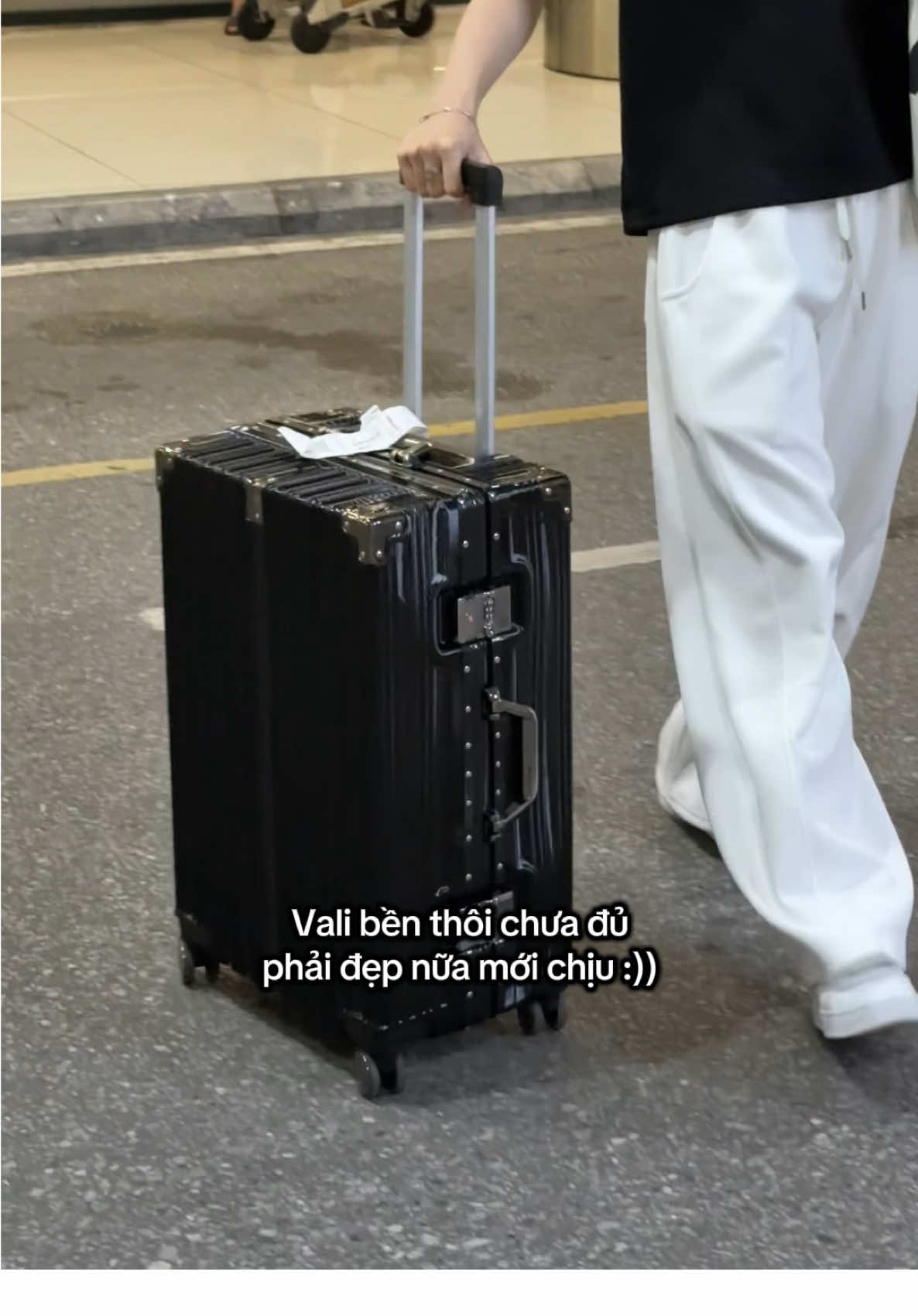 Mua lẹ còn đi du lịch nữaaa