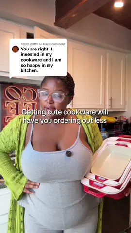 Replying to @Iffy All Day I LOVE this cherry red set!!! So much!!! Now I need all my kitchen stuff in this color Lol #bakingdish #bakingset #dishset #cookware #cookwareset 
