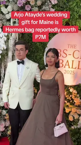 Hindi kaya galing to sa pag-aartista ni Arjo? This is an Hermes Mini Kelly handbag. Pero sobrang mahal, I lang Bahay na magagawa ng 7 million??!!!! #ctto #discaya #floodcontrol #dpwh #arjoatayde 