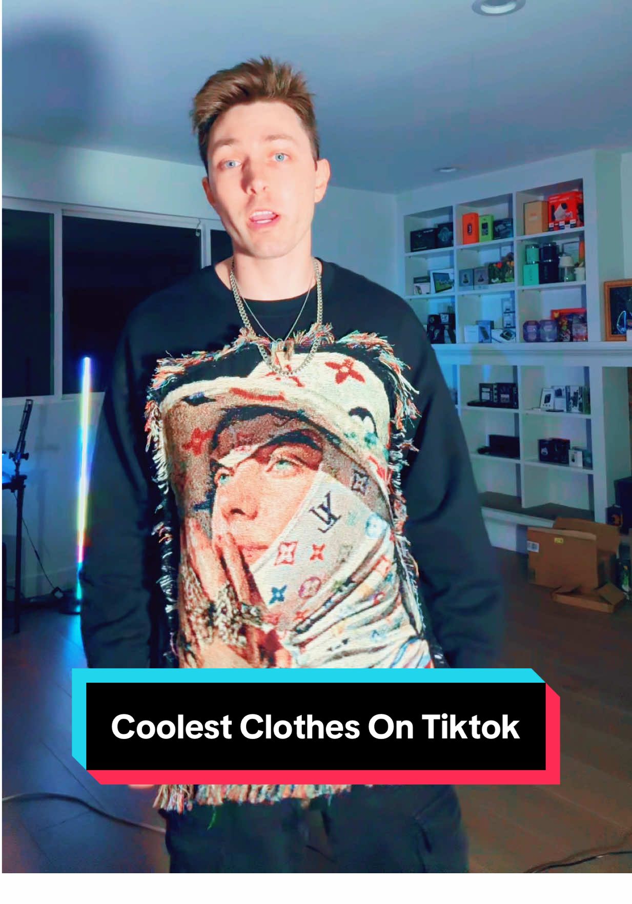 I absolutely love this piece, it’s comfortable and looks absolutely sick. Pulls me compliments everywhere I go  #coolclothes #hypeclothing #sweaterstyle 