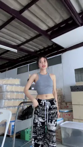 #ချစ်စရာကောင်းတာတစ်ခုပြမယ်🥺🎀 #ကချင်သလိုကမယ်😂 #🤪 #ကြည့်ပါများpချစ်သွားအောင်လို့😜 