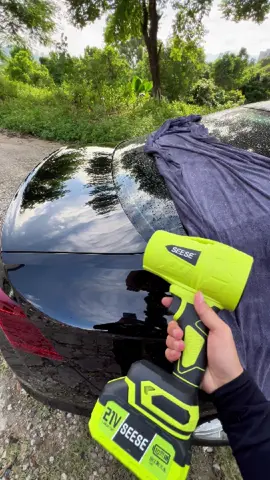 For my lazy car washers: See fast water cleanup! 😎 Crucial for lazy arsenal—dries off quick! 💨 Don't miss sale opportunity—link below! 👇#blower #CarCare #multiuse #tiktokshop #fyp 