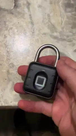 #padlock #fingerprintlock #viral 