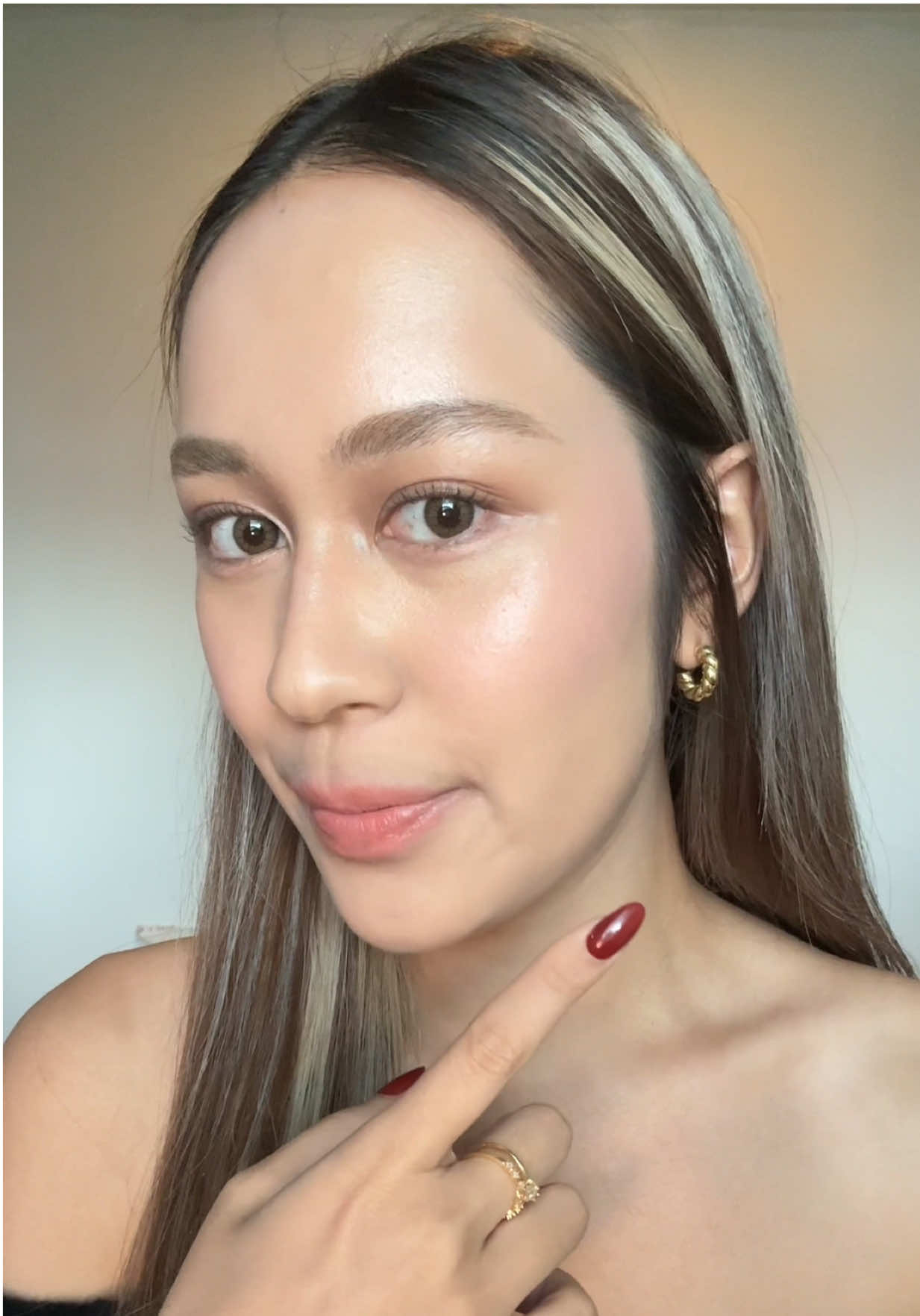 ผิวแกลมๆแพงๆที่อยากมีทุกวัน🤍 แนะนำตัวนี้ที่หนึ่งในใจ ต้อง TOM FORD ONLY!  #TOMFORDBEAUTY #งานผิวGLAM #GLAMINATOUCH 