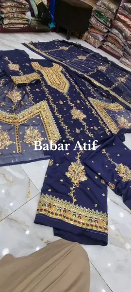 Made by Babar atif new collection of mehwish zari coner Hand made Fabric original New collection of mehwish zari coner  balochi wadding draees 👕👘 is online shopping   which have recently increased rapidly  to meet the growing demand of balochi other traditional  product shop 39 # 37 aulia market near jama cloth market  m . a  jinah road Karachi pakistan  00923112223594  #qatartiktok🇶🇦 #arabia🇸🇦 ##oman🇴🇲 #paistan🇵🇰 