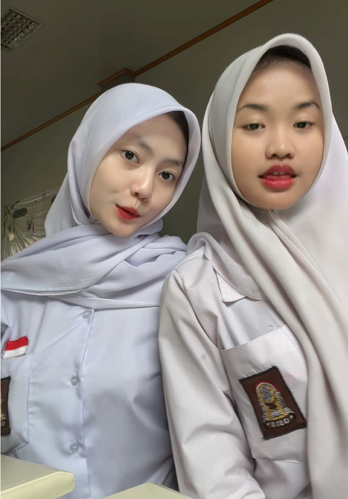 #anaksekolah 