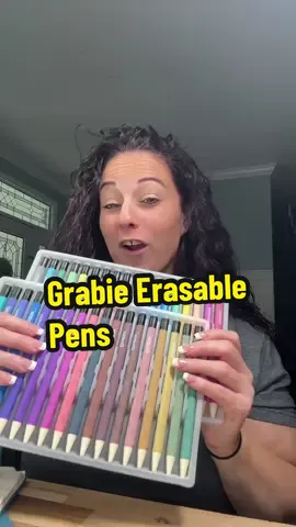 This set is one of my favorites! They also make amazing stocking stuffer gifts too! @grabieofficial #grabie #pens #artist #colorful 