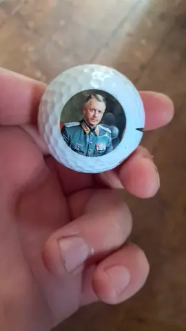 Ritka fajta golf labda. Eladó.