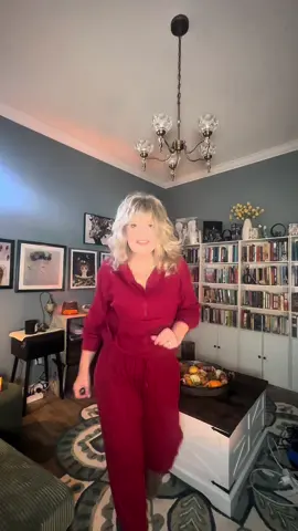 Lounge in style or step out in comfort. This two pice set from @PrettyGarden does it all . Soft , trendy, and effortlessly chic . #loungeset #ootdinspo #matchingset #cozyandchic #prettygarden 