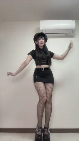 前着た時よりむちむちになりました👮‍♂️ #地下アイドル #いいね返し #コスプレ #フォローミー #ダンス 