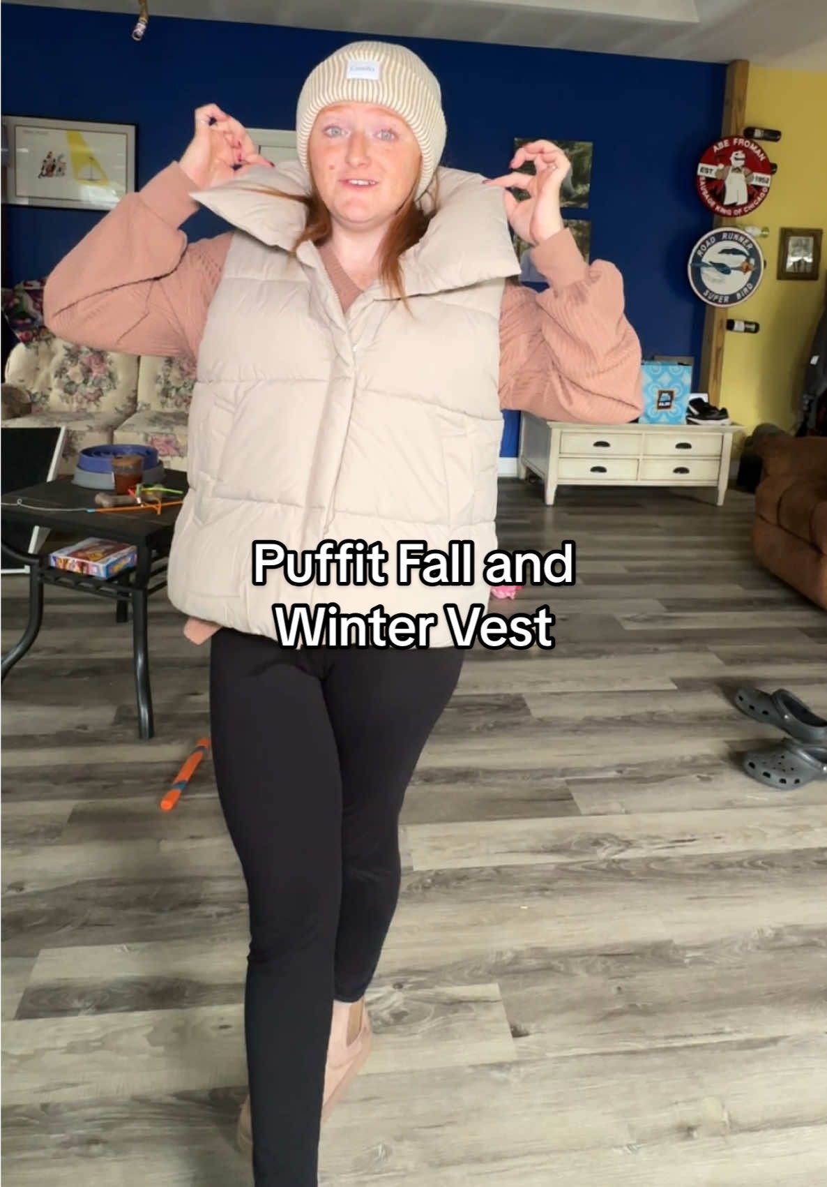 Bulky jackets hide your outfit—this oversized vest doesn’t 🤟🏻  Cozy in 40–50° weather & fits true to size! I can’t wait for it to get colder outside so I can wear it lol @PUFFIT.US.SHOP #puffit #fallfashion #puffervest #coldweatheroutfits #winterfit 