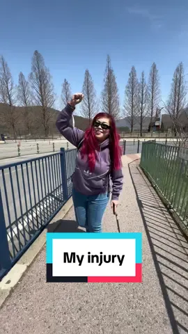 Tore my right knee last year… and now developed Patellofemoral Pain Syndrome (aka runner’s knee) on my left 🦵💔 Sharing my recovery journey to remind you: don’t ignore pain—listen to your body & see your doctor early. Healing may be slow, but progress is still progress 🙌✨ #PatellofemoralPainSyndrome #RunnersKnee #RehabJourney #KneeInjury #Healing 