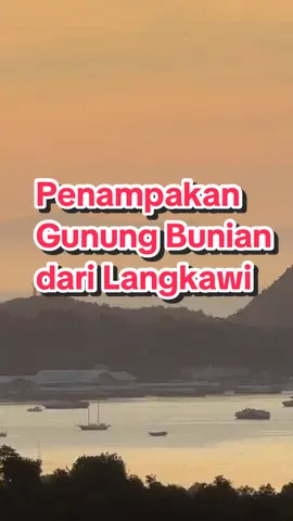 Ramai yang tidak percaya ini view Gunung Jerai nampak jelas dari Langkawi. Saya tidak edit apa2 dan saya simpan elok2 video ni. Hari ini baru saya terasa nak kongsi kepada semua orang. Saya tunggu lama juga nak dapat view yang sama iaitu matahari terbit dari timur, langit berwarna oren dengan view jelas Gunung Jerai, malangnya sekali sahaja yang berlaku view yang macam ni. Yang lain harinya mungkin saya tertinggal. Untuk hari2 lain nampak, tapi bukan selalu dan sering nampak. Cuaca betul2 sangat baik di Langkawi dan Gunung Jerai baru nampak. Itu pun bukan dalam keadaan view warna oren sunrise macam ni. Apa komen hangpa semua? #fyp #gunungjerai #trending #langkawi #bunian 