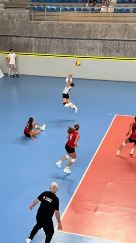 #Penivoleybol #VoleybolBenim #VolleyballWorld #Volleyball #TikTokSports  