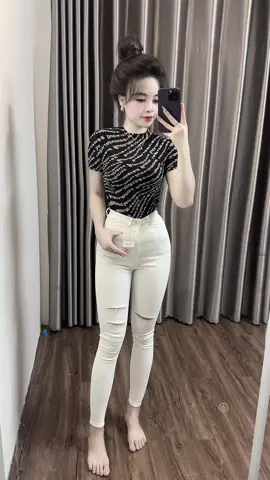 Jean rách cạp cao đỉnh ☺️☺️ #xh #xuhuong #outfit #xuhuongtiktok #fyp 