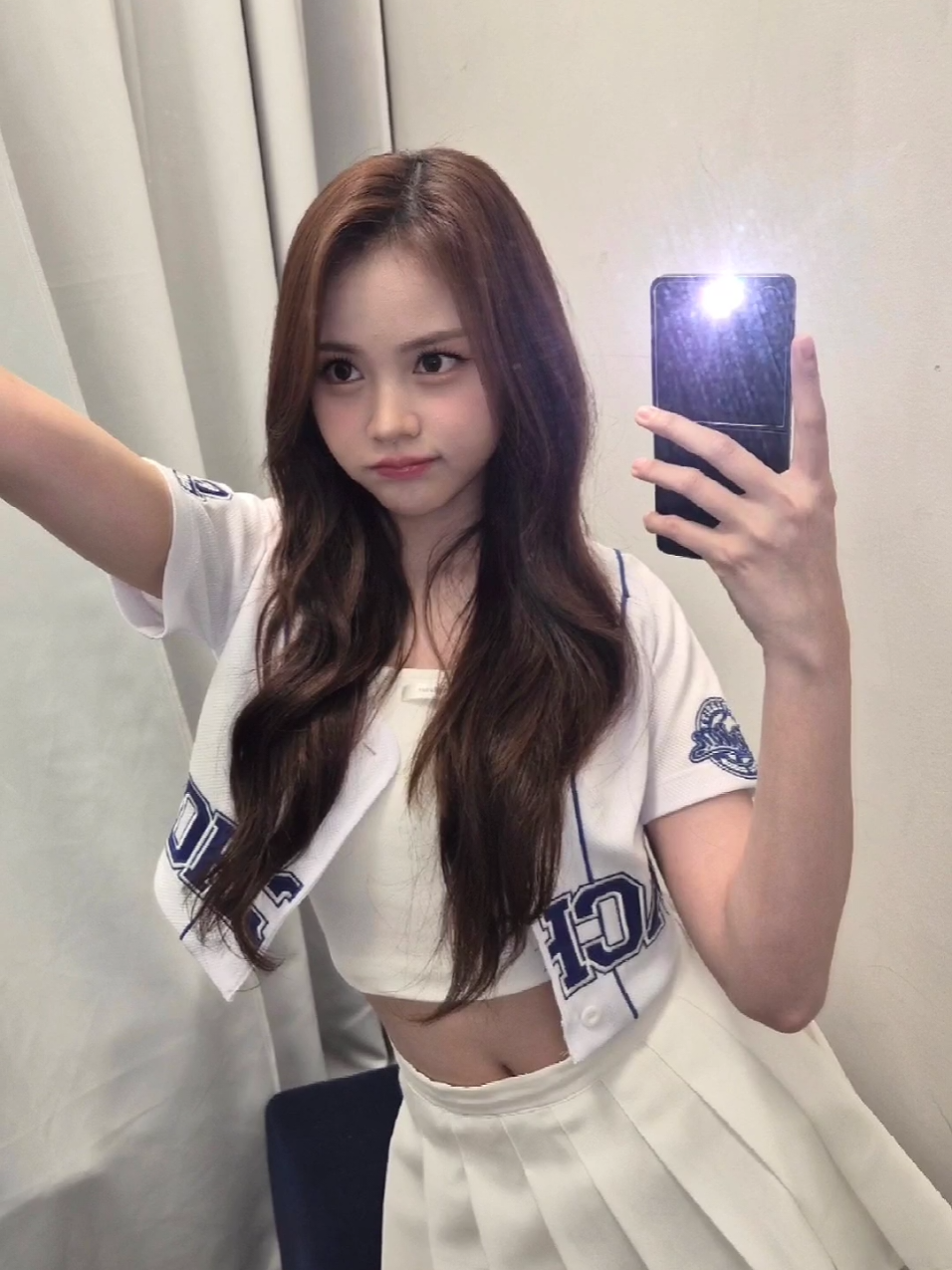 090925 CARMEN Weverse Post 📸  