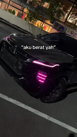 “Ga kok , aku udh biasa ngangkat beginian🤭🤪”