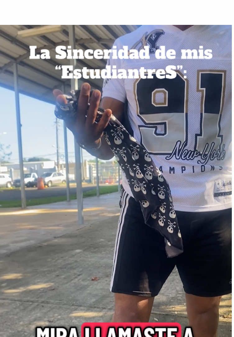 Faltaron “pal” de maestros, los atendí y les expliqué deben informarles a sus padres para que los busquen y esta fue la reacción de mi estudiante cuando le pregunté: ¿Que te dijeron? 🤦🏽‍♂️#apoyaalestudiante #sinceridad #educacionfisica 