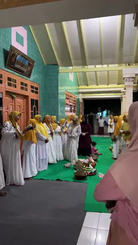 #alhamdulillah❤️ semoga kita semua mendapatkan safaat kanjeng nabi muhammad WST🤲🤲🤲🥰🥰🥰