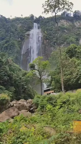air terjun tertinggi no1 di indonesia🔥🔥👍#airterjunponotsiguragura #kisaran #sumatra #sumaterautara #jalanjalan 