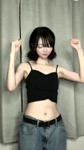 結んでた髪下ろすと髪固くてこんなんなる