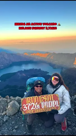 One of the best hikes I have done, with insane views!!  Couldn’t recommend Rinjani Trekking Care enough, as a company!! #rinjani #mountrinjani #rinjanitrekking #volcanohike #lombok 