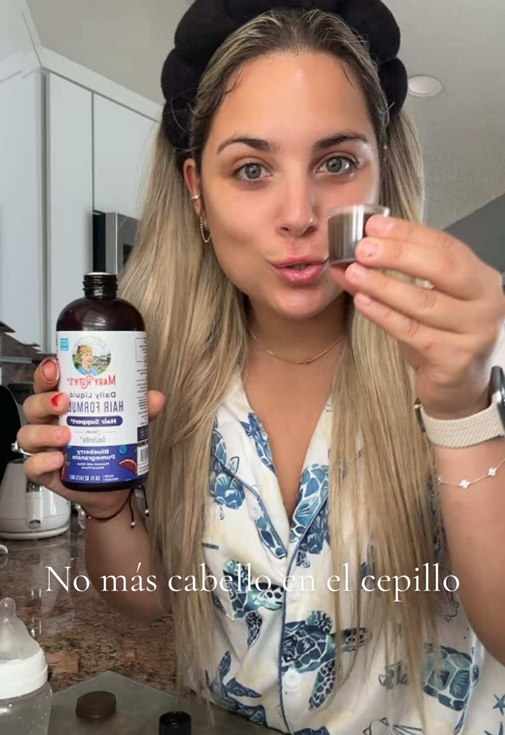 Cabello fuerte, creciendo, con brillo y saludable necesitas el Daily liquid hair formula de @MaryRuth's #healthyhair #hairvitamins #dailyvitamins #maryruthsmorningmultivitamin #hairformula