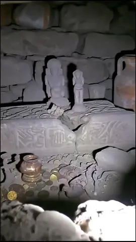Metal Detector Finds Hidden Treasure - Ancient Burial Site Discovery #history #treasuresearching #adventure #treasurehunting #treasure  
